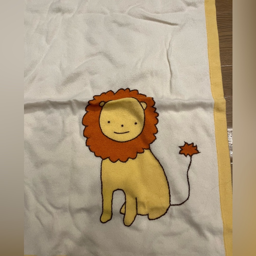 COPY - NWT Barneys New York Amber Hagen 100% Cashmere Baby Blanket Lion - Picture 2 of 6
